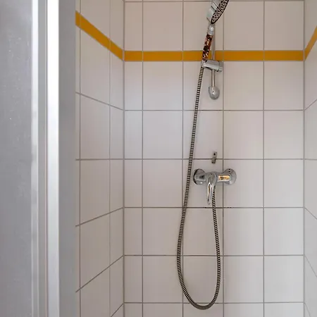 아파트 Ferienwohnung Charterpoint 2 바렌