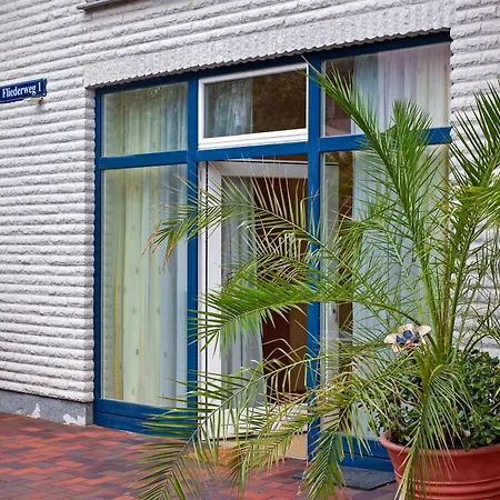 아파트 Ferienwohnung Charterpoint 2 *